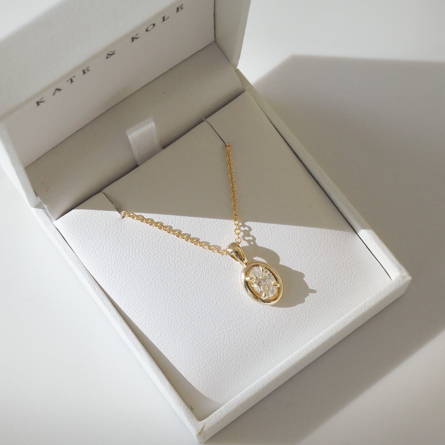 Oval Doughnut Pendant | 0.7ct Oval Lab-Grown Diamond Necklace