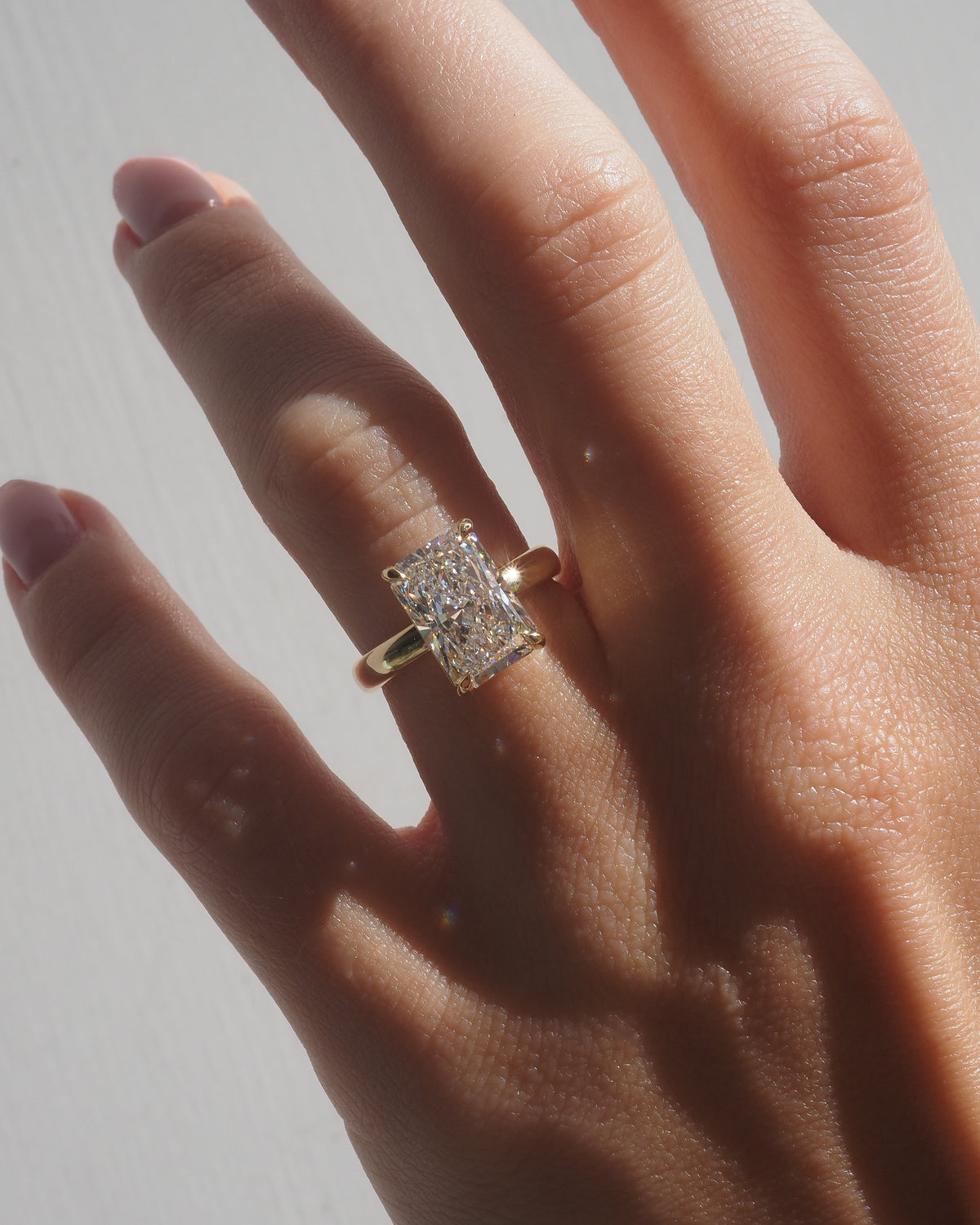 Radiant Orbit Solitaire | 4ct Lab-Grown Diamond Ring